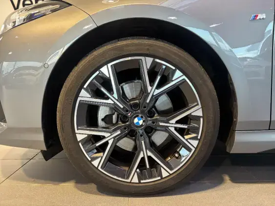 BMW SERIE 1 F70 - voiture d'occasion - Photo 20