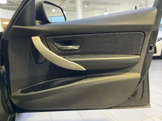 BMW SERIE 3 F30 LCI - voiture d'occasion - Photo 18