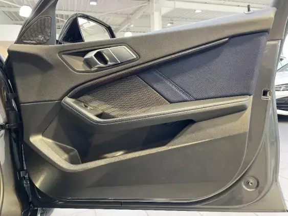 BMW SERIE 1 F40 - voiture d'occasion - Photo 18