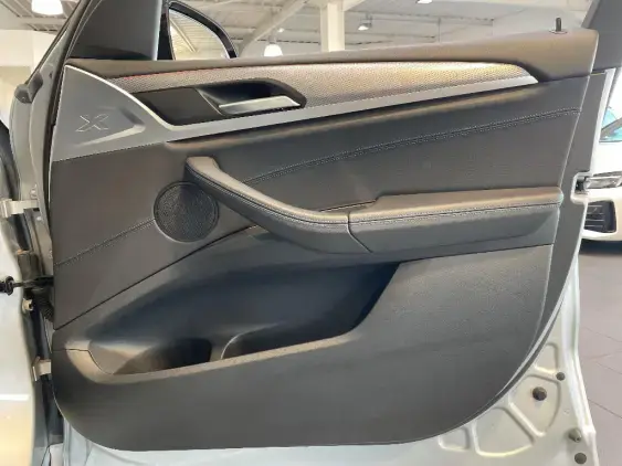 BMW X3 III - voiture d'occasion - Photo 18