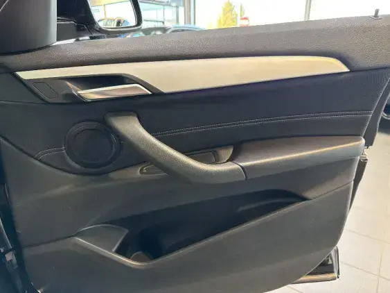 BMW X2 I - voiture d'occasion - Photo 19