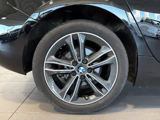 BMW SERIE 1 F40 - voiture d'occasion - Photo 23