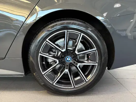 BMW i4 G26 - voiture d'occasion - Photo 22