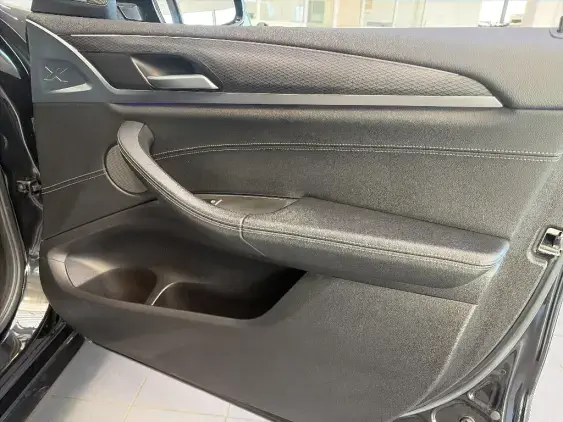 BMW X3 III - voiture d'occasion - Photo 19