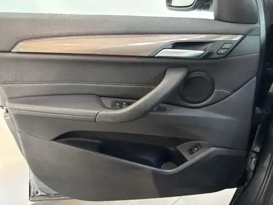 BMW X1 F48 LCI - voiture d'occasion - Photo 18