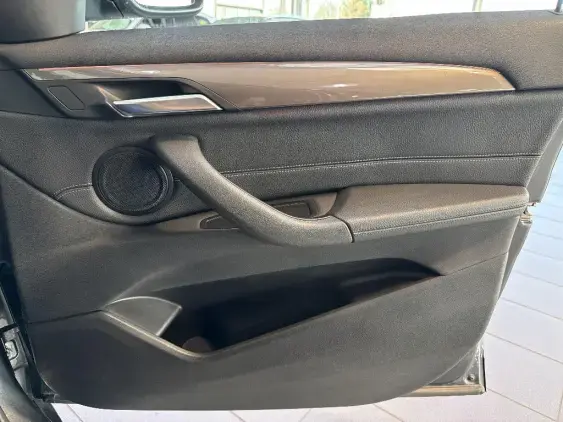 BMW X1 F48 LCI - voiture d'occasion - Photo 19