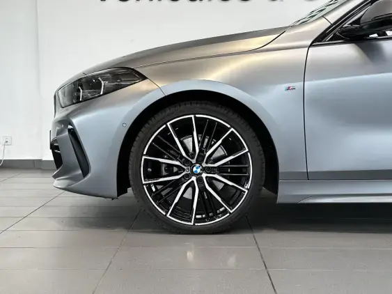 BMW SERIE 1 F40 - voiture d'occasion - Photo 20