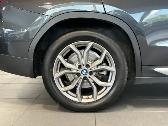 BMW X3 III - voiture d'occasion - Photo 22