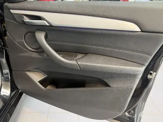 BMW X2 I - voiture d'occasion - Photo 19