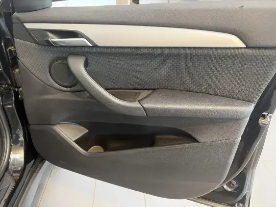 BMW X1 F48 LCI - voiture d'occasion - Photo 20