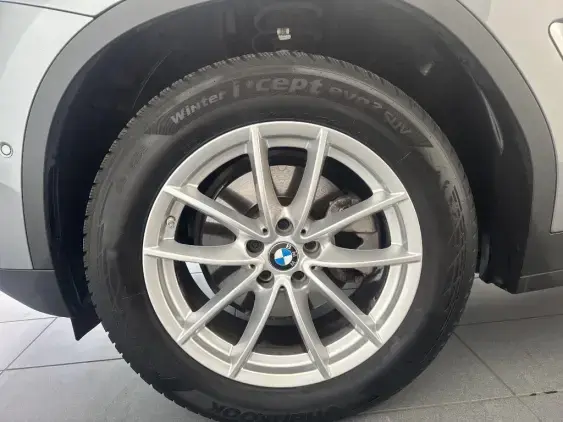 BMW X3 III - voiture d'occasion - Photo 20