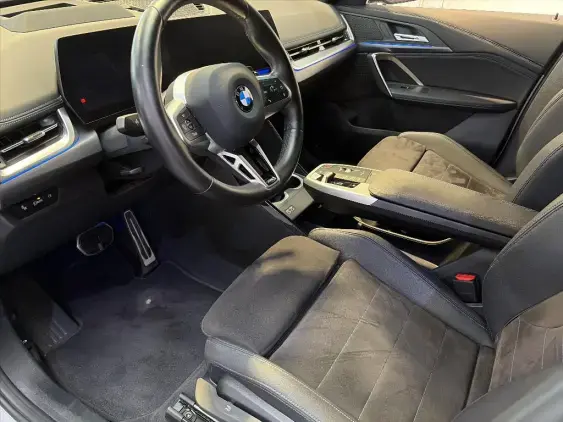 BMW X1 U11 - voiture d'occasion - Photo 18