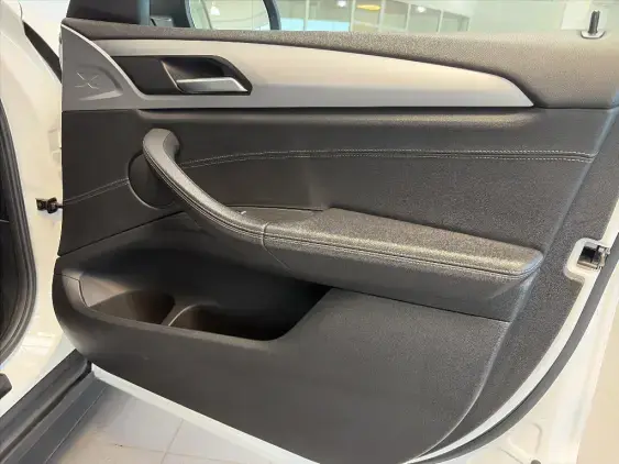 BMW X3 III - voiture d'occasion - Photo 19