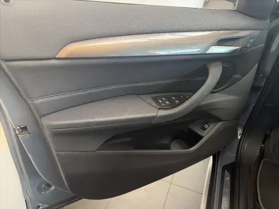 BMW X1 F48 LCI - voiture d'occasion - Photo 18