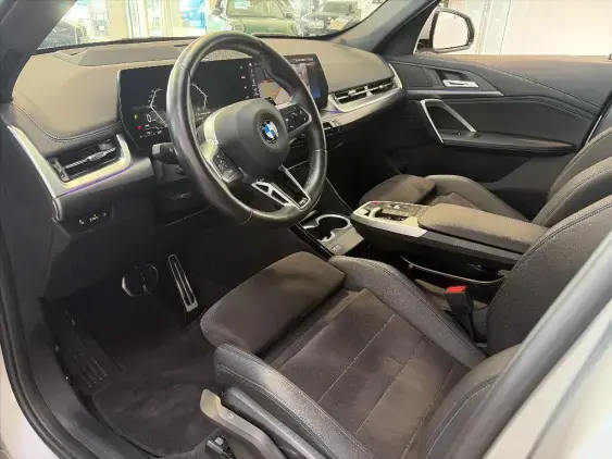 BMW X1 U11 - voiture d'occasion - Photo 18
