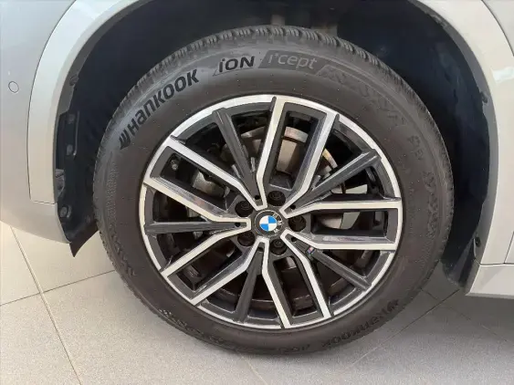 BMW X1 U11 - voiture d'occasion - Photo 23