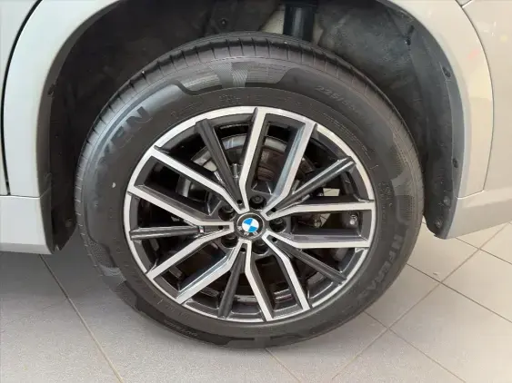 BMW X1 U11 - voiture d'occasion - Photo 24