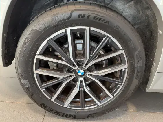 BMW X1 U11 - voiture d'occasion - Photo 25