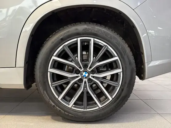 BMW X1 U11 - voiture d'occasion - Photo 22