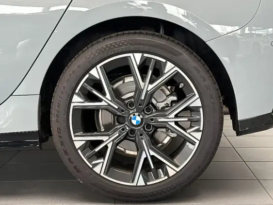BMW SERIE 1 F70 - voiture d'occasion - Photo 21