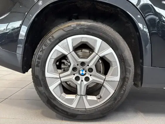 BMW X1 U11 - voiture d'occasion - Photo 23