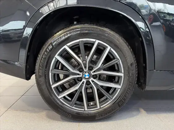BMW X1 U11 - voiture d'occasion - Photo 22