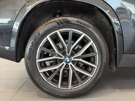 BMW X1 U11 - voiture d'occasion - Photo 22