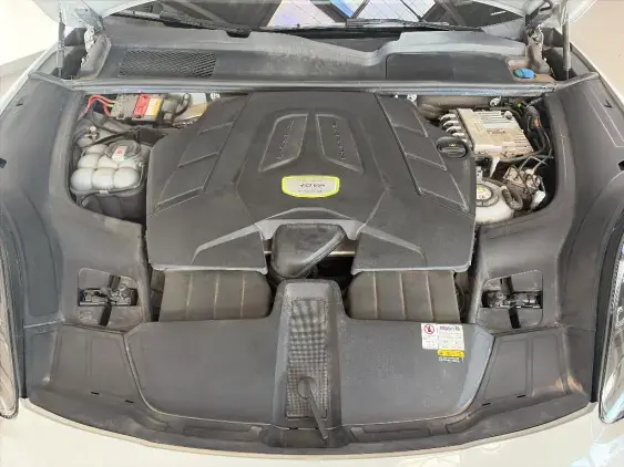 PORSCHE CAYENNE COUPE III - voiture d'occasion - Photo 21