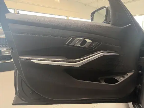 BMW SERIE 3 TOURING VII - voiture d'occasion - Photo 18