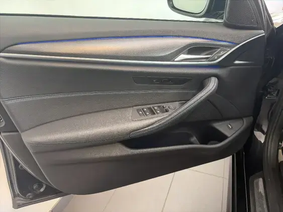 BMW SERIE 5 G30 LCI - voiture d'occasion - Photo 17
