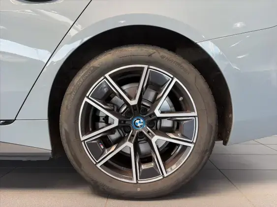 BMW i4 G26 - voiture d'occasion - Photo 22