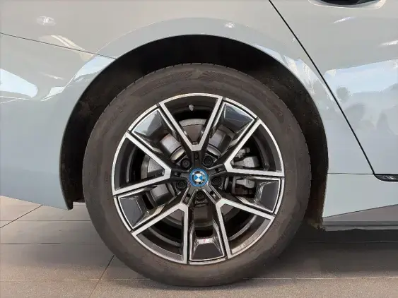 BMW i4 G26 - voiture d'occasion - Photo 23