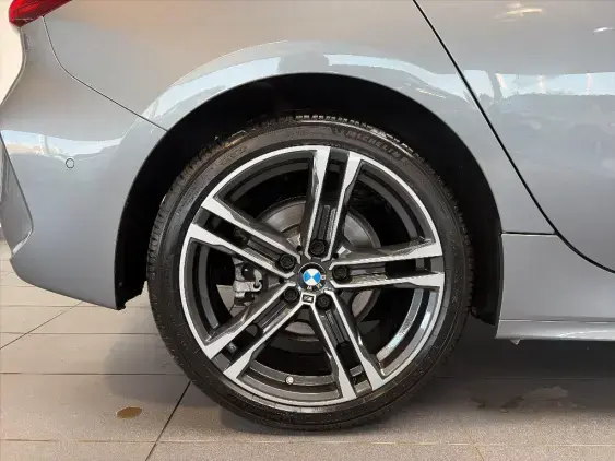BMW SERIE 1 F40 - voiture d'occasion - Photo 23