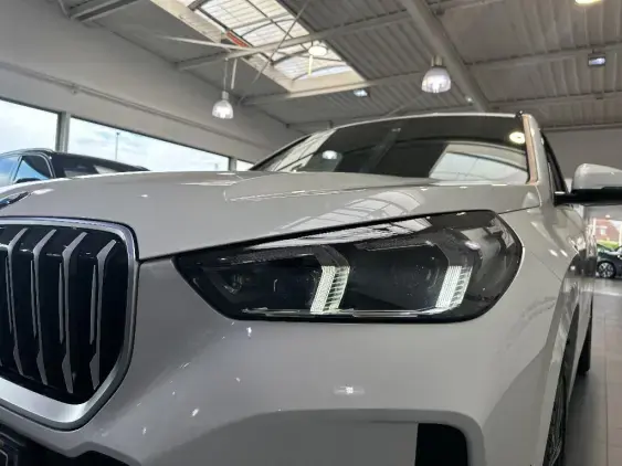 BMW X1 U11 - voiture d'occasion - Photo 19