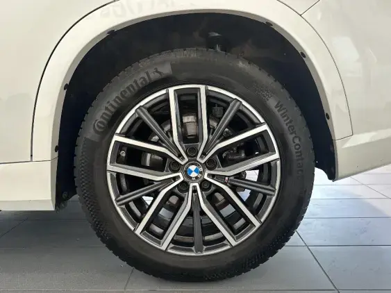 BMW X1 U11 - voiture d'occasion - Photo 21