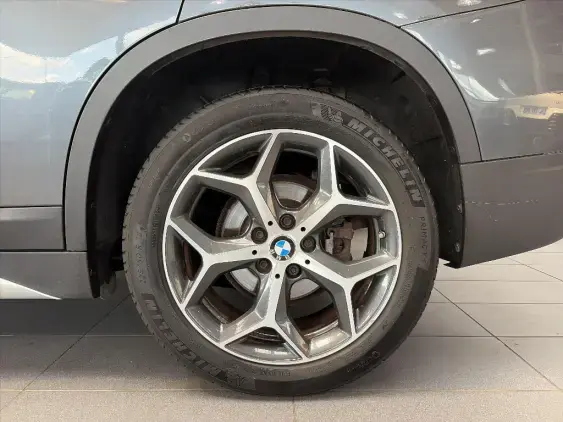 BMW X1 F48 - voiture d'occasion - Photo 22
