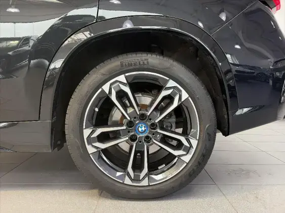 BMW X1 U11 - voiture d'occasion - Photo 22