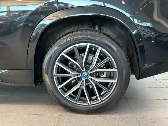 BMW X1 U11 - voiture d'occasion - Photo 21