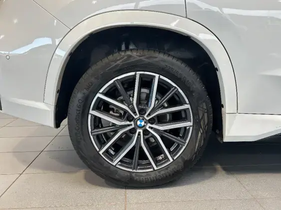 BMW X1 U11 - voiture d'occasion - Photo 23