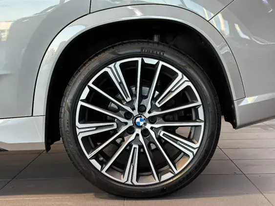 BMW X1 U11 - voiture d'occasion - Photo 22