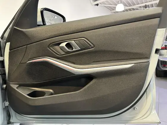 BMW SERIE 3 TOURING VII - voiture d'occasion - Photo 18