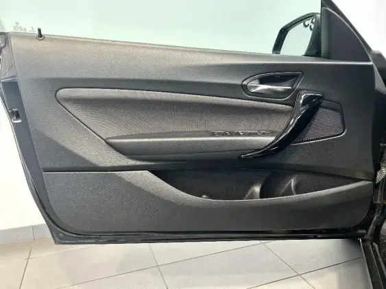 BMW SERIE 2 CABRIOLET I - voiture d'occasion - Photo 17