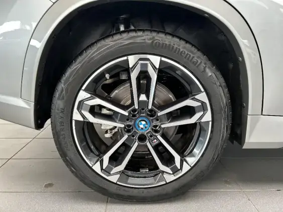 BMW X1 U11 - voiture d'occasion - Photo 22