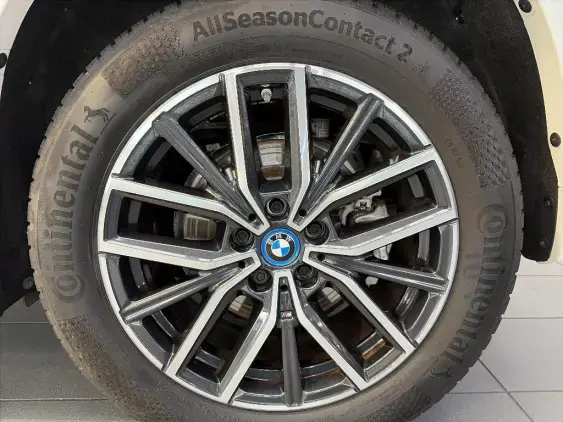 BMW X1 U11 - voiture d'occasion - Photo 21