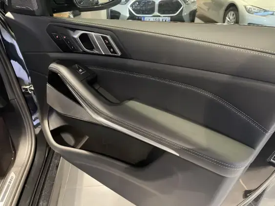 BMW X5 G05 LCI - voiture d'occasion - Photo 17