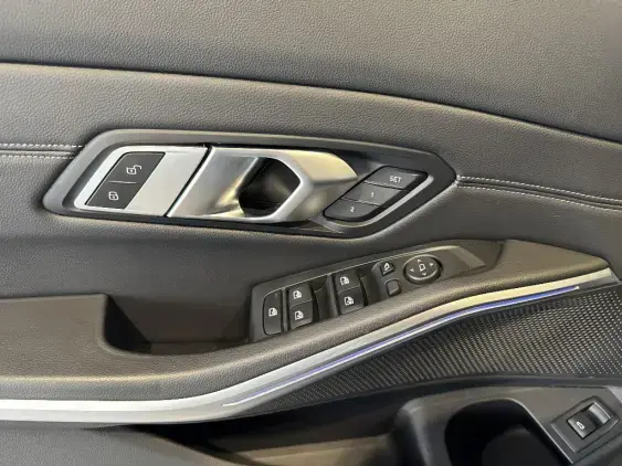 BMW SERIE 3 TOURING VII - voiture d'occasion - Photo 17