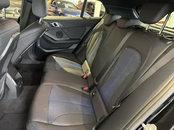 BMW SERIE 1 F40 - voiture d'occasion - Photo 9