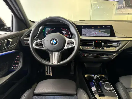 BMW SERIE 1 F40 - voiture d'occasion - Photo 13