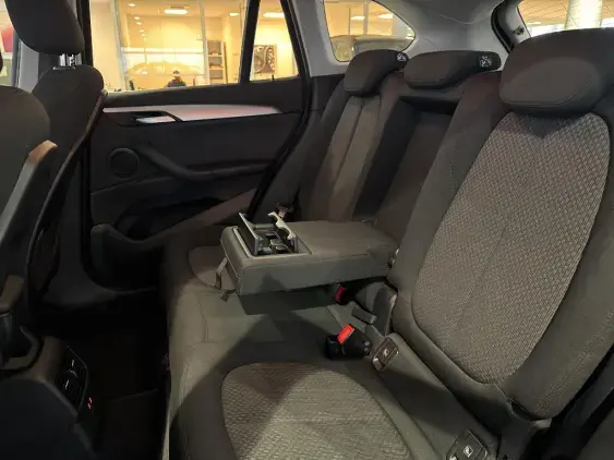 BMW X1 F48 LCI - voiture d'occasion - Photo 8