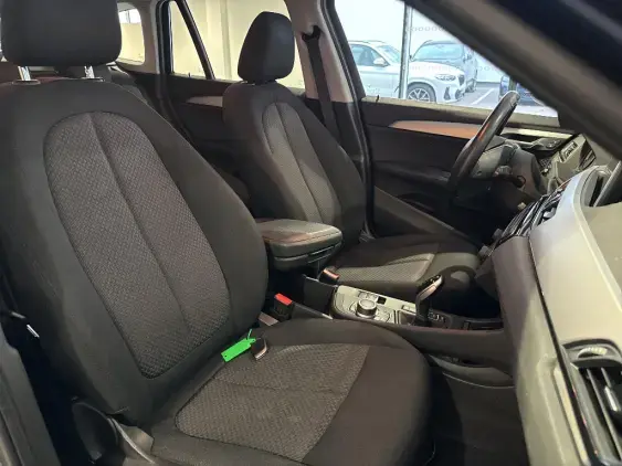 BMW X1 F48 LCI - voiture d'occasion - Photo 11